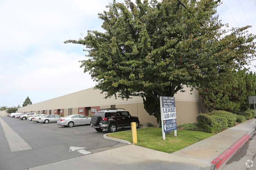 More Photos Of 1081 N Shepard St, Anaheim Warehouse For Lease