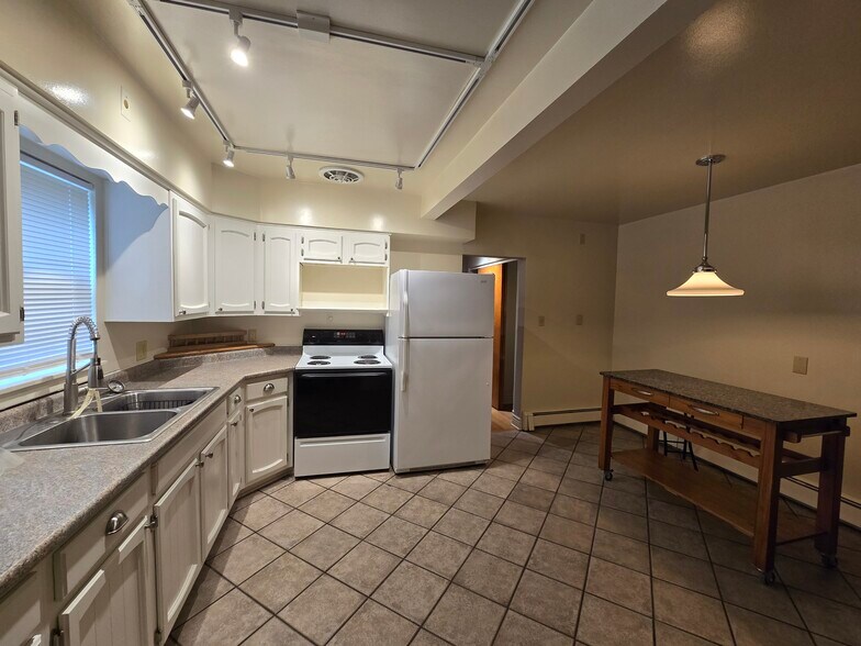 More Photos Of 813 W Berry St, Fort Wayne Apartments For Sale