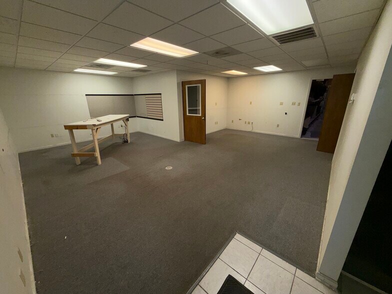 More Photos Of 8000 Broadway, Merrillville Freestanding For Lease