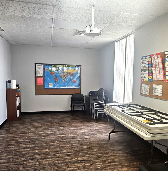 More Photos Of 303 8 St E, Brooks Office For Sale