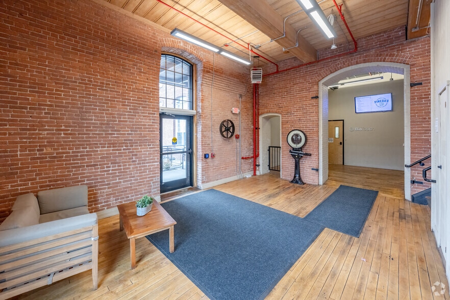 More Photos Of 30 Martin St, Cumberland Office For Lease