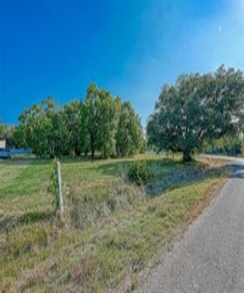 More Photos Of 0 Fenn Rd, Rosharon Land For Sale