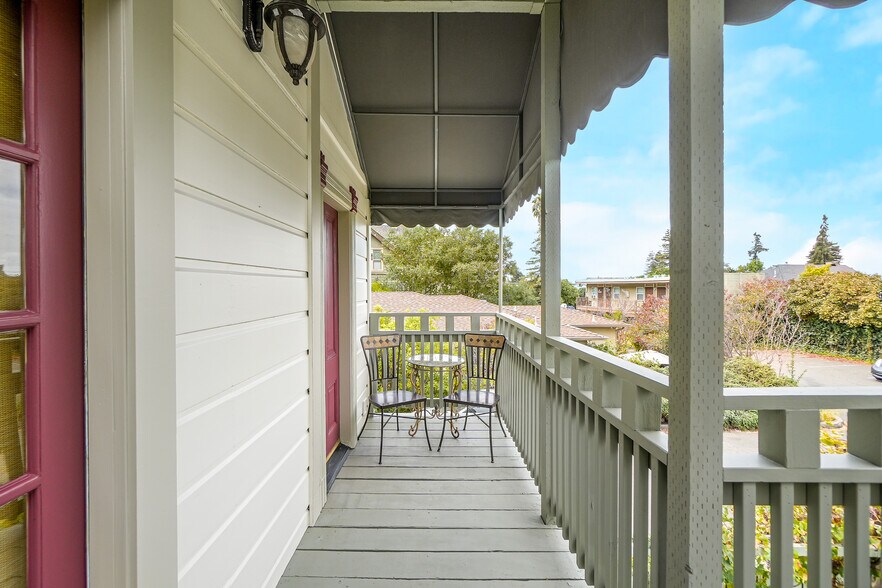 More Photos Of 742 B St, Hayward Restaurant For Sale