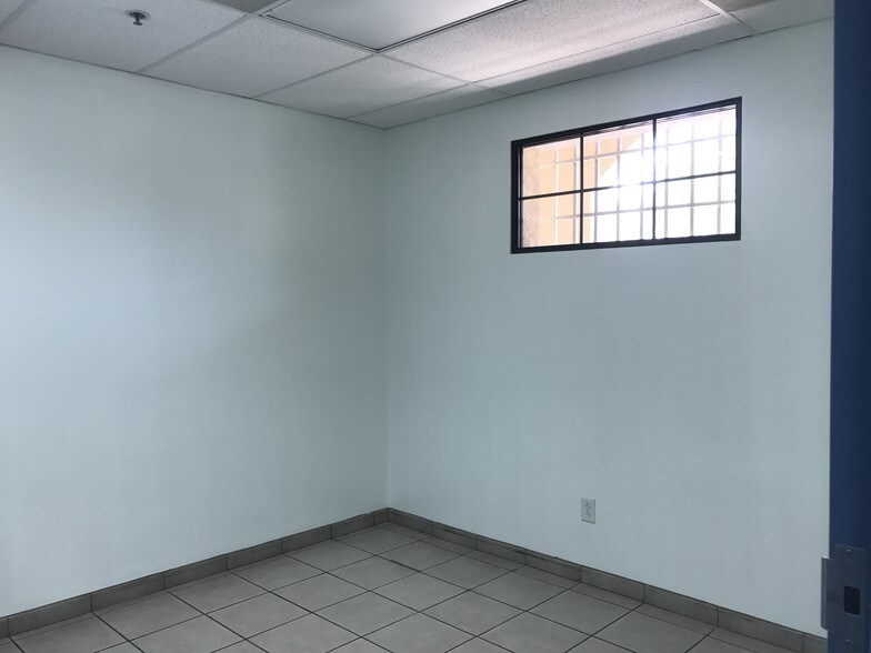 More Photos Of 1310 W St Marys Rd, Tucson Medical For Lease