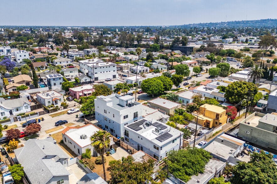 More Photos Of 2223 S Highland Ave, Los Angeles Apartments For Sale