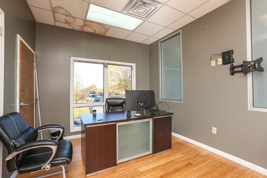 More Photos Of 8311 Two Notch Rd, Columbia Office For Sale