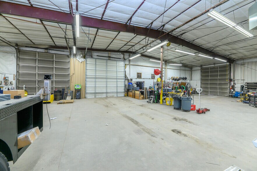 More Photos Of 7005-7011 E 53rd Pl, Commerce City Service For Lease