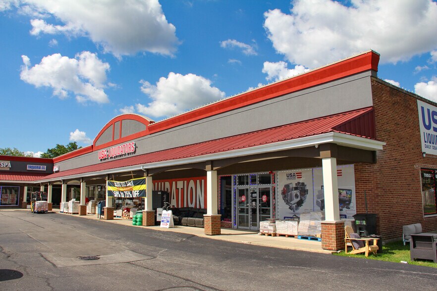 More Photos Of 8821-8849 W 87th St, Hickory Hills Storefront For Sale