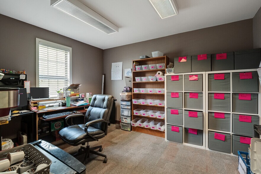 More Photos Of 3594 Forest Ave, Memphis Flex For Sale