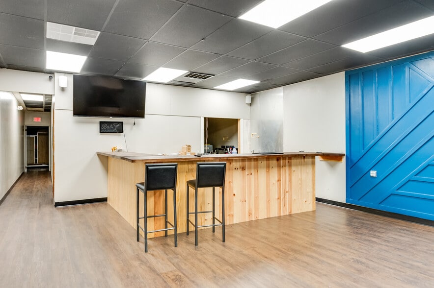 More Photos Of 1217-1219 E Main St, Richmond Storefront For Sale