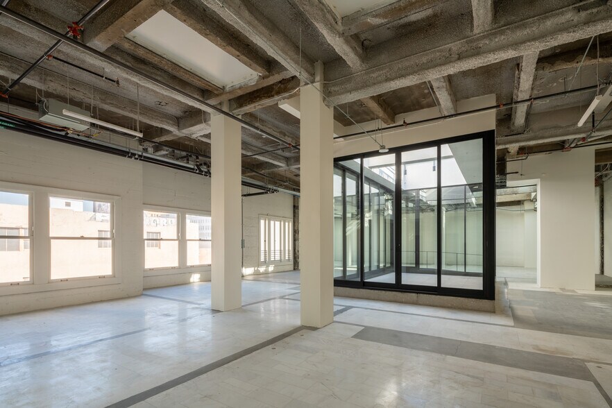 More Photos Of 761 S Broadway, Los Angeles Office Residential For Sale