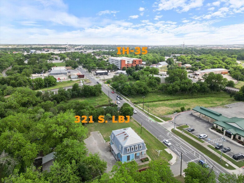 More Photos Of 321 L B J dr, San Marcos Office For Sale