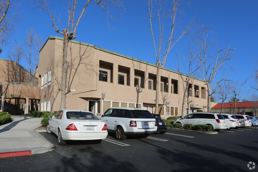 More Photos Of 14705-14845 Jeffrey Rd, Irvine Unknown For Lease