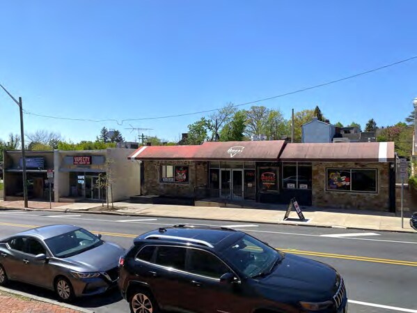More Photos Of 316-322 S High St, West Chester Storefront For Sale