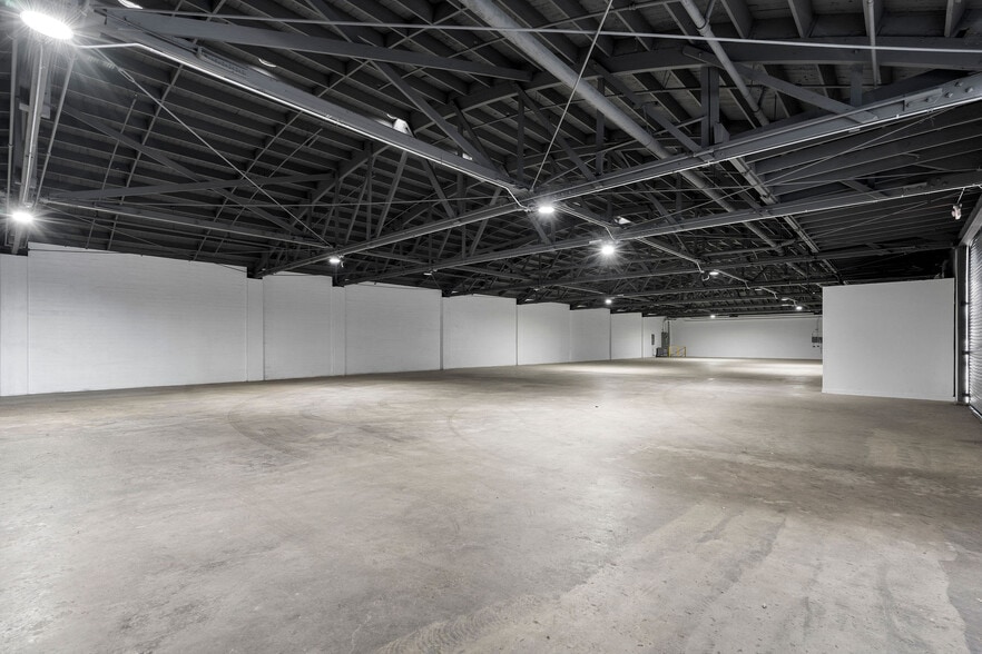 More Photos Of 3170 E 11th St, Los Angeles Warehouse For Lease