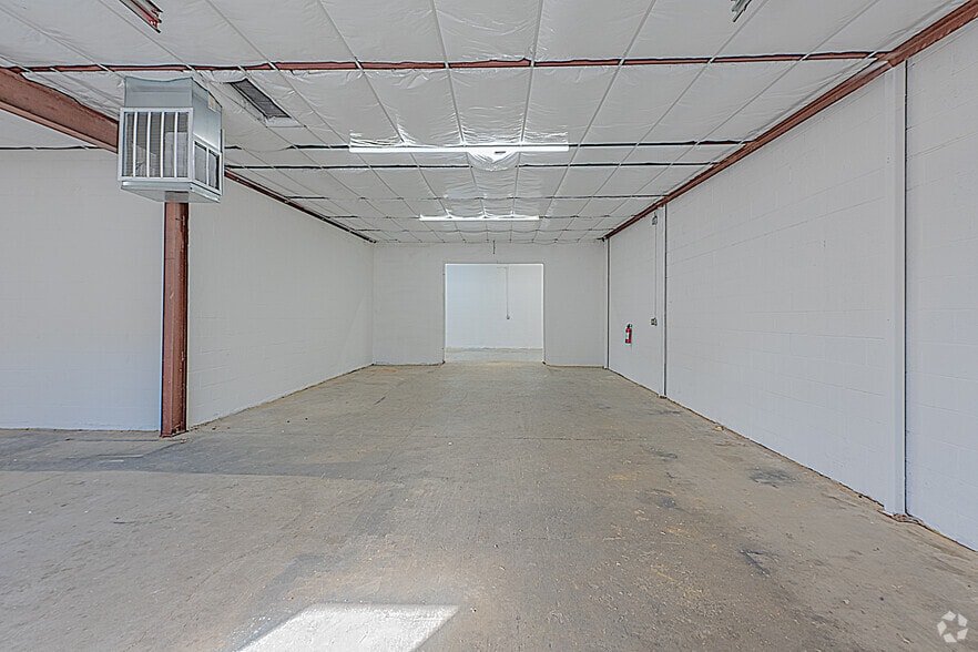 More Photos Of 2911 Edith Ln, Haltom City Unknown For Lease