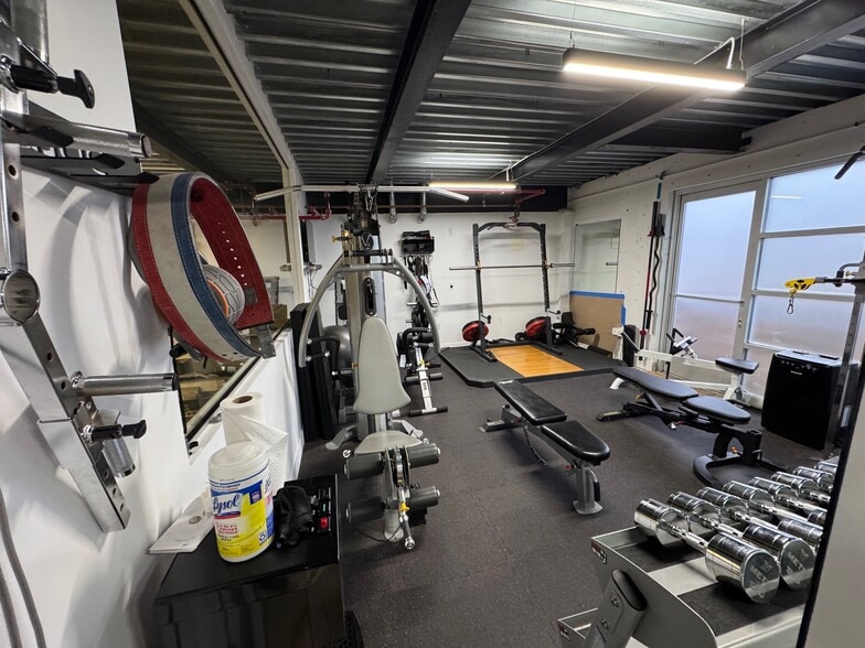 More Photos Of 1940 Union St, Oakland Warehouse For Sale