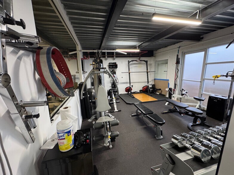 More Photos Of 1940 Union St, Oakland Warehouse For Sale