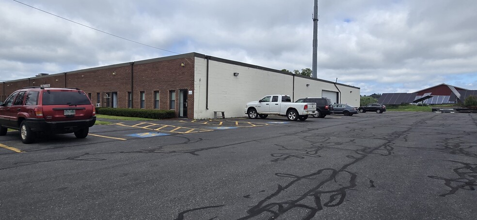 More Photos Of 50 Parker St, Newburyport Manufacturing For Lease