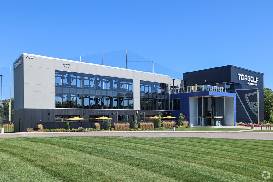 Primary Photo Of 777 Dedham St, Canton Golf Course Driving Range For Sale