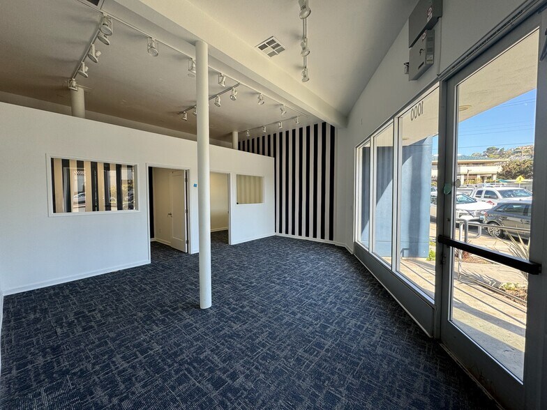 More Photos Of 1000-1010 Torrey Pines Rd, La Jolla Storefront For Lease