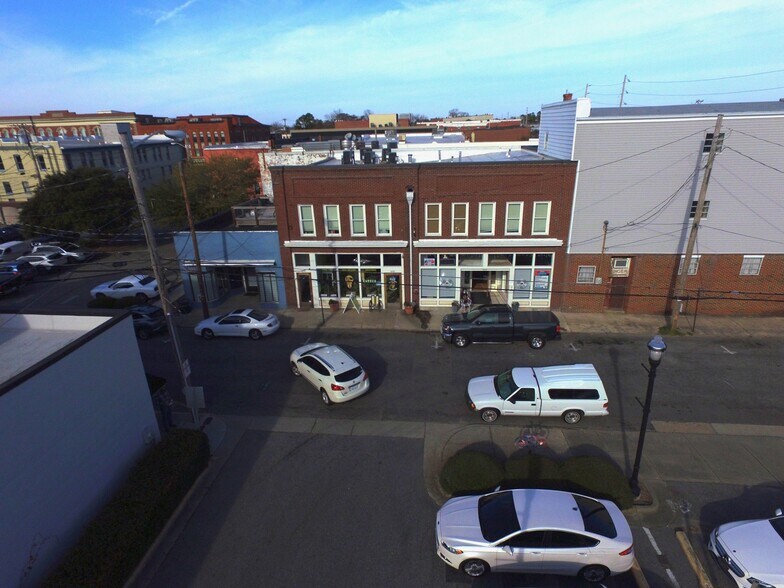 More Photos Of 610 E Fearing St, Elizabeth City General Retail For Lease