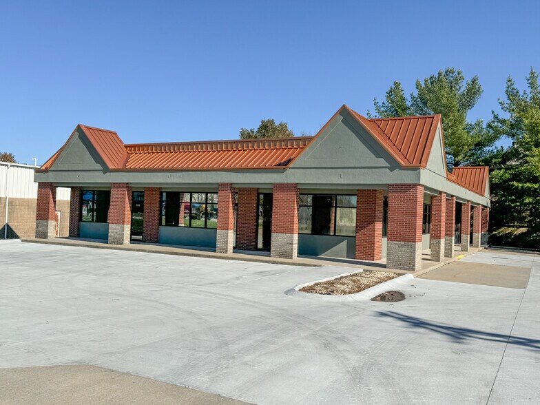 Primary Photo Of 2240-2248 SW State Route 7, Blue Springs Storefront Retail Office For Sale