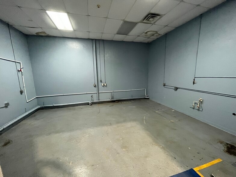 More Photos Of 1908-1910 NW 67th Pl, Gainesville Unknown For Lease