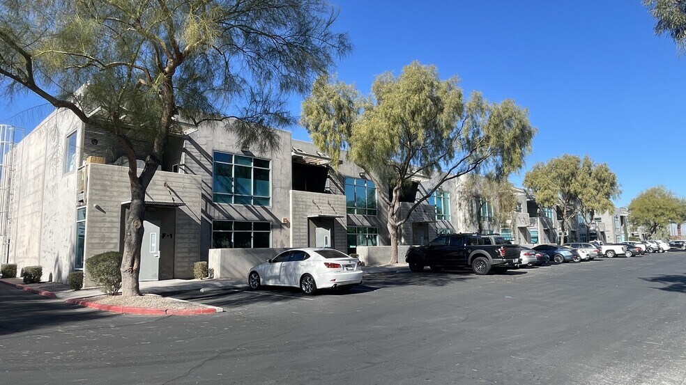 More Photos Of 4040 E Post Rd, Las Vegas Showroom For Sale