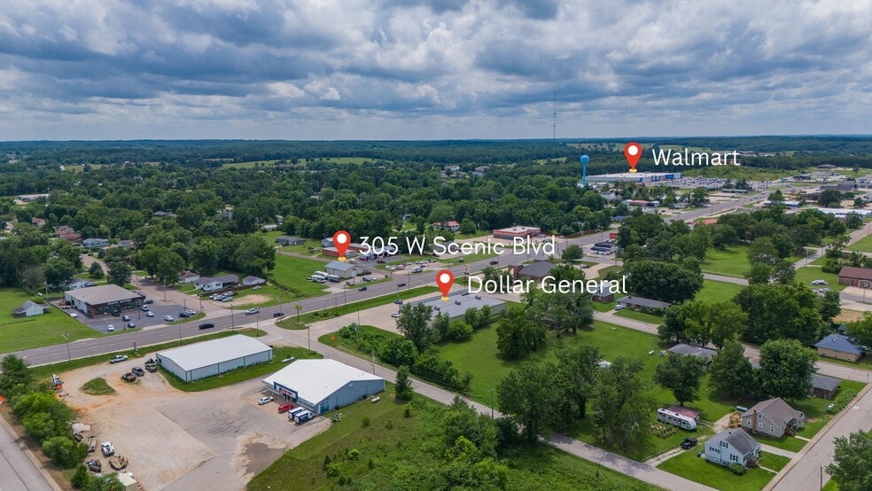 More Photos Of 305 W Scenic Rivers Blvd, Salem Flex For Sale