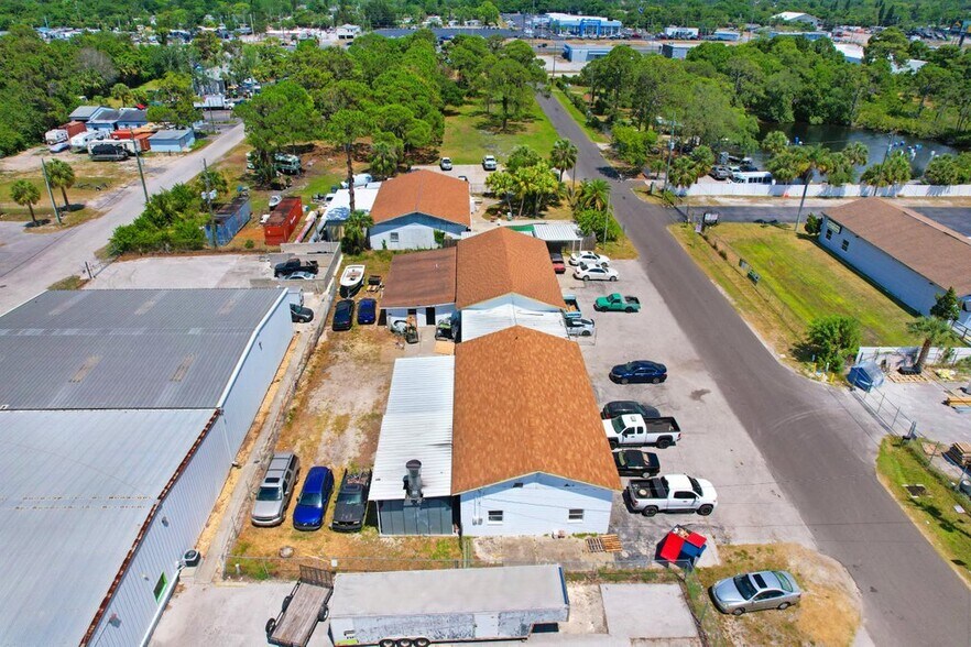 More Photos Of 6801 Tower Dr, Hudson Service For Lease