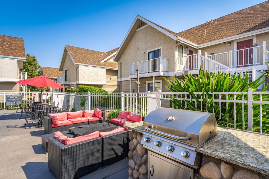 More Photos Of 1530 Howe Ave, Sacramento Hotel For Sale