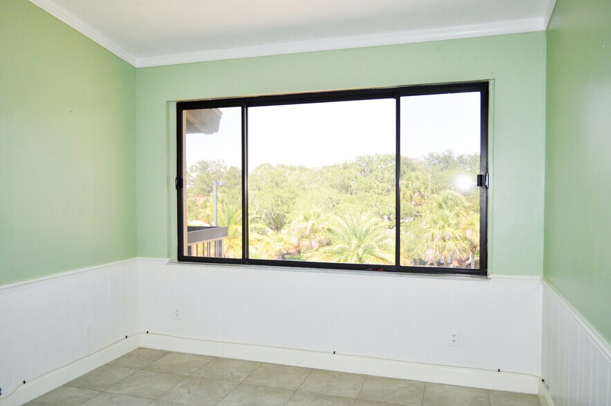 More Photos Of 2210 S Front St, Melbourne Office For Lease