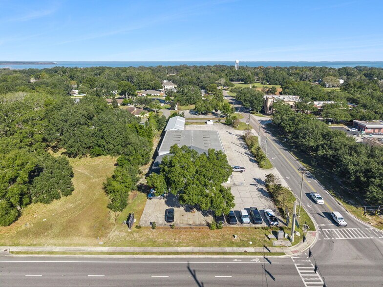 More Photos Of 320 S Tubb St, Oakland Warehouse For Sale