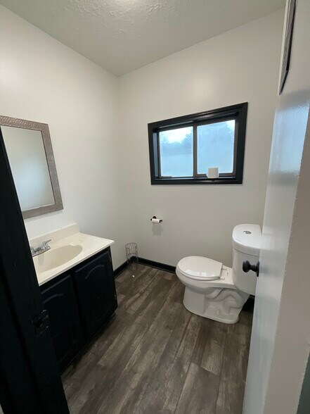 More Photos Of 4890 W Main St, League City Land For Lease