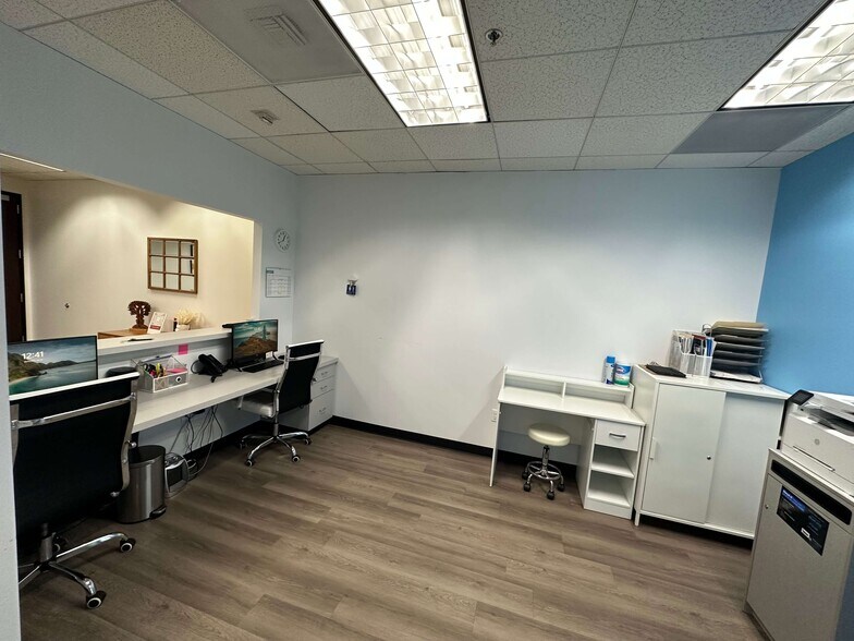More Photos Of 500 N Central Ave, Glendale Medical For Lease