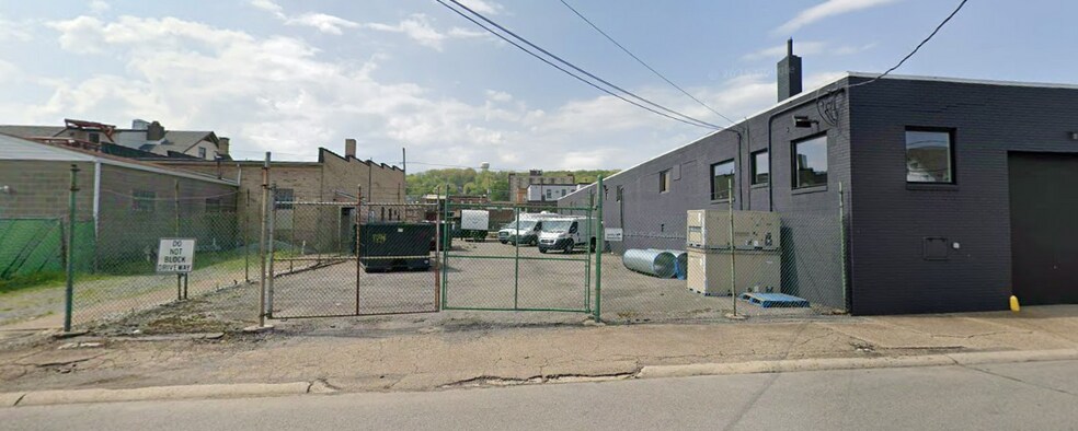 More Photos Of 1001 3rd Ave, Coraopolis Service For Lease