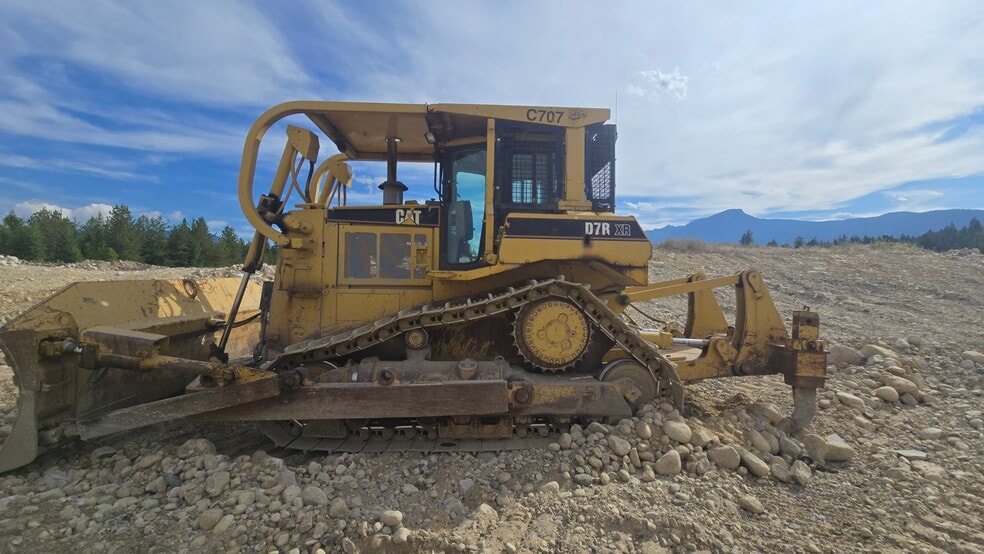 More Photos Of 1500 Hot Springs Rd, Nakusp Industrial For Sale