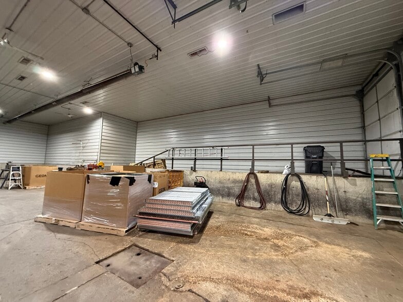 More Photos Of 106 E Washington St, Tomah Industrial For Sale