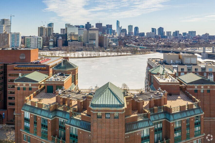 More Photos Of 10 Rogers St, Cambridge Apartments For Lease