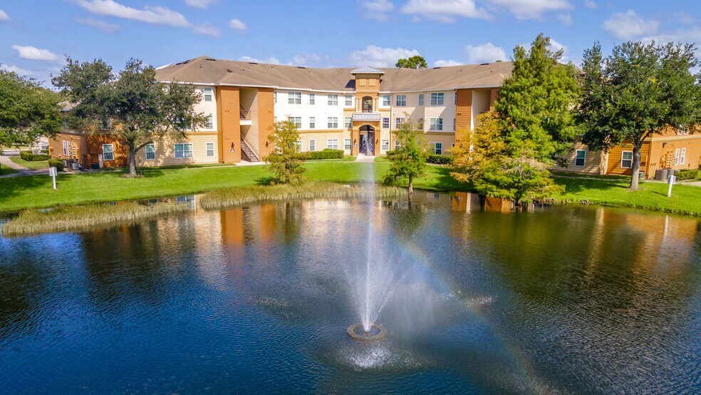 More Photos Of 450 Fontana Cir, Oviedo Apartments For Lease