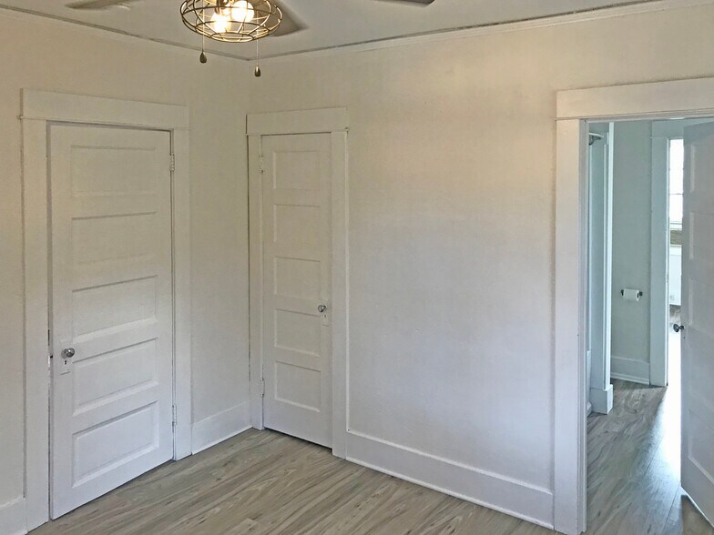 More Photos Of 1412 F St, Sacramento Apartments For Sale