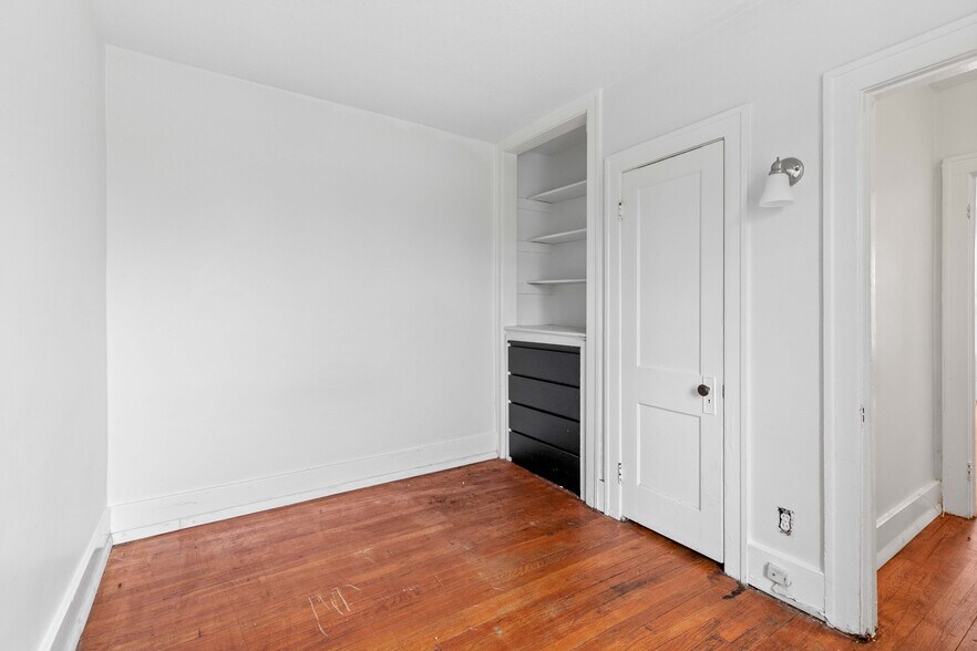 More Photos Of 16940 Log Cabin St, Detroit Apartments For Sale