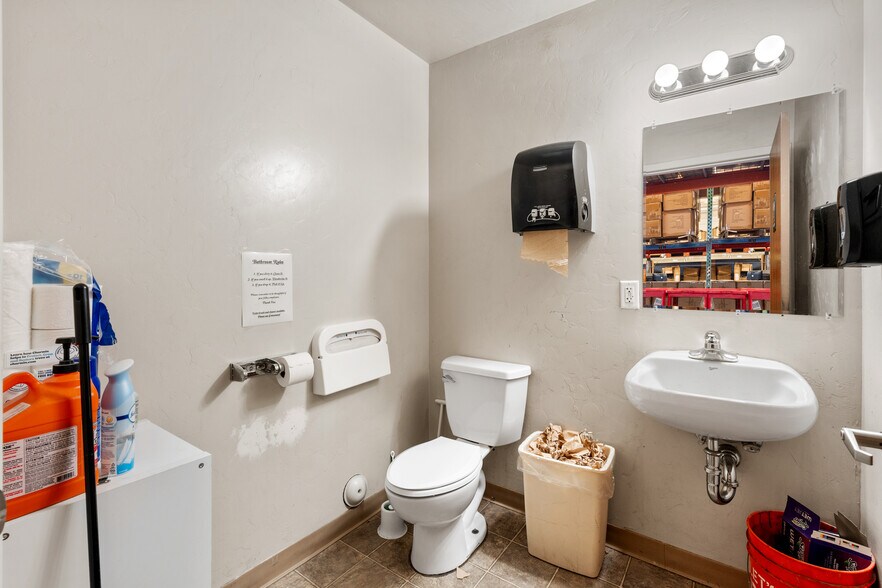 More Photos Of 3250 Tower Rd, Prescott Industrial For Sale