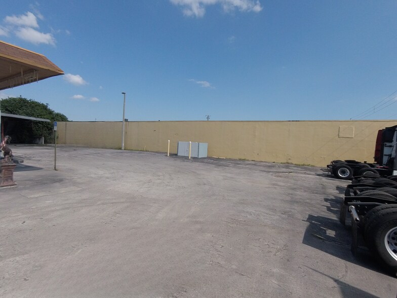 More Photos Of 3131 W Okeechobee Rd, Hialeah Auto Dealership For Sale