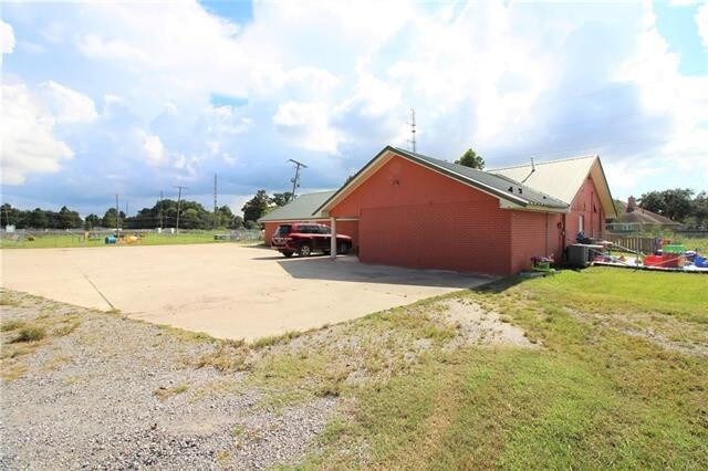 More Photos Of 202 Woodland Hwy, Belle Chasse General Retail For Sale