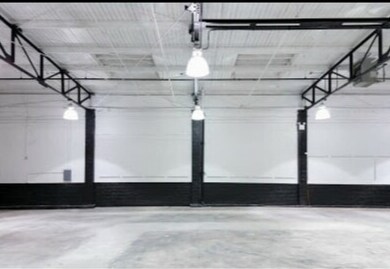 More Photos Of 25 Franklin St, Brooklyn Light Manufacturing For Lease
