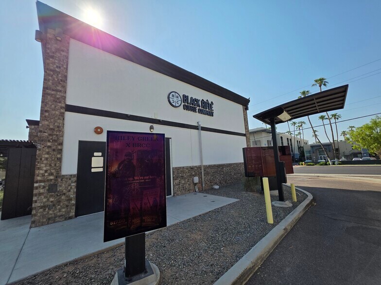 More Photos Of 4126 E Indian School Rd, Phoenix Fast Food For Lease