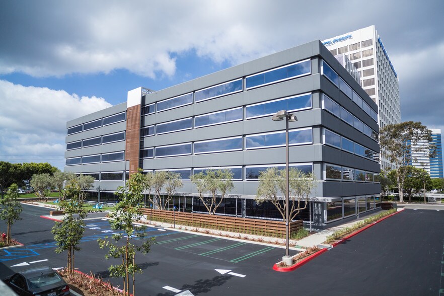 More Photos Of 2101 E El Segundo Blvd, El Segundo Office For Lease