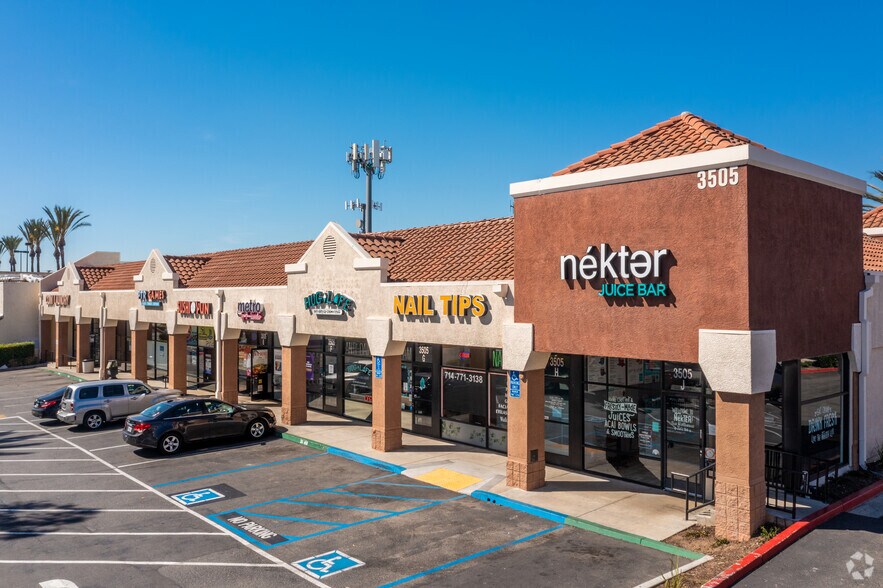 More Photos Of 3501-3425 E Chapman Ave, Orange Unknown For Lease